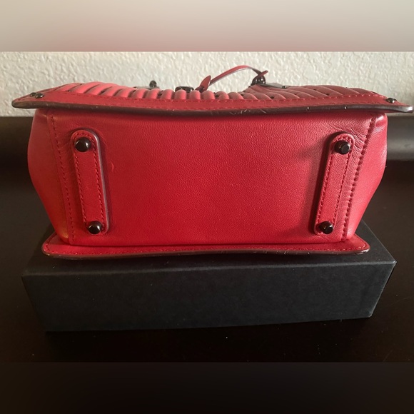 Coach Kisslock Dreamer 21 With Quilting And Rivets HTF - Picture 9 of 12